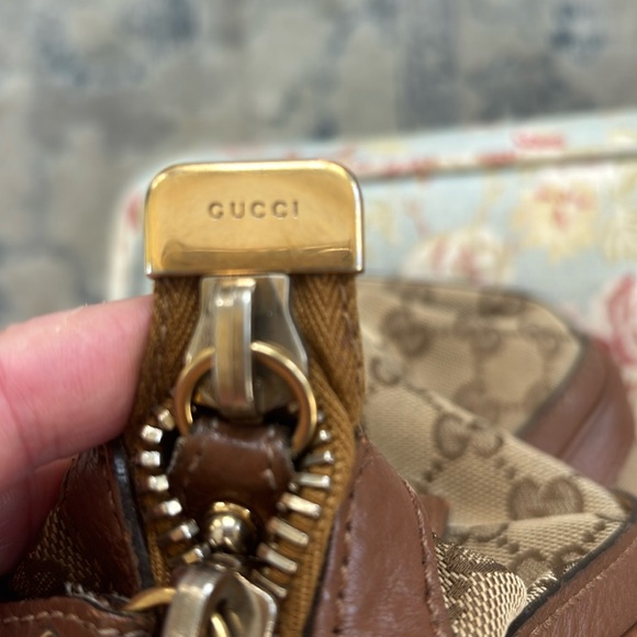 GUCCI GG Canvas Tote - Picture 9 of 17